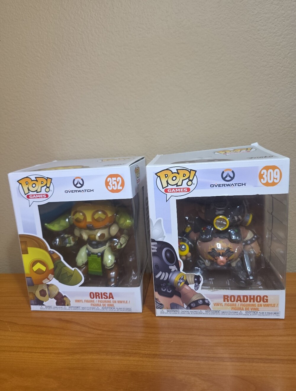 Funko Pop! Vinyl Super 6": Overwatch - Roadhog  #309 & Orisa #352